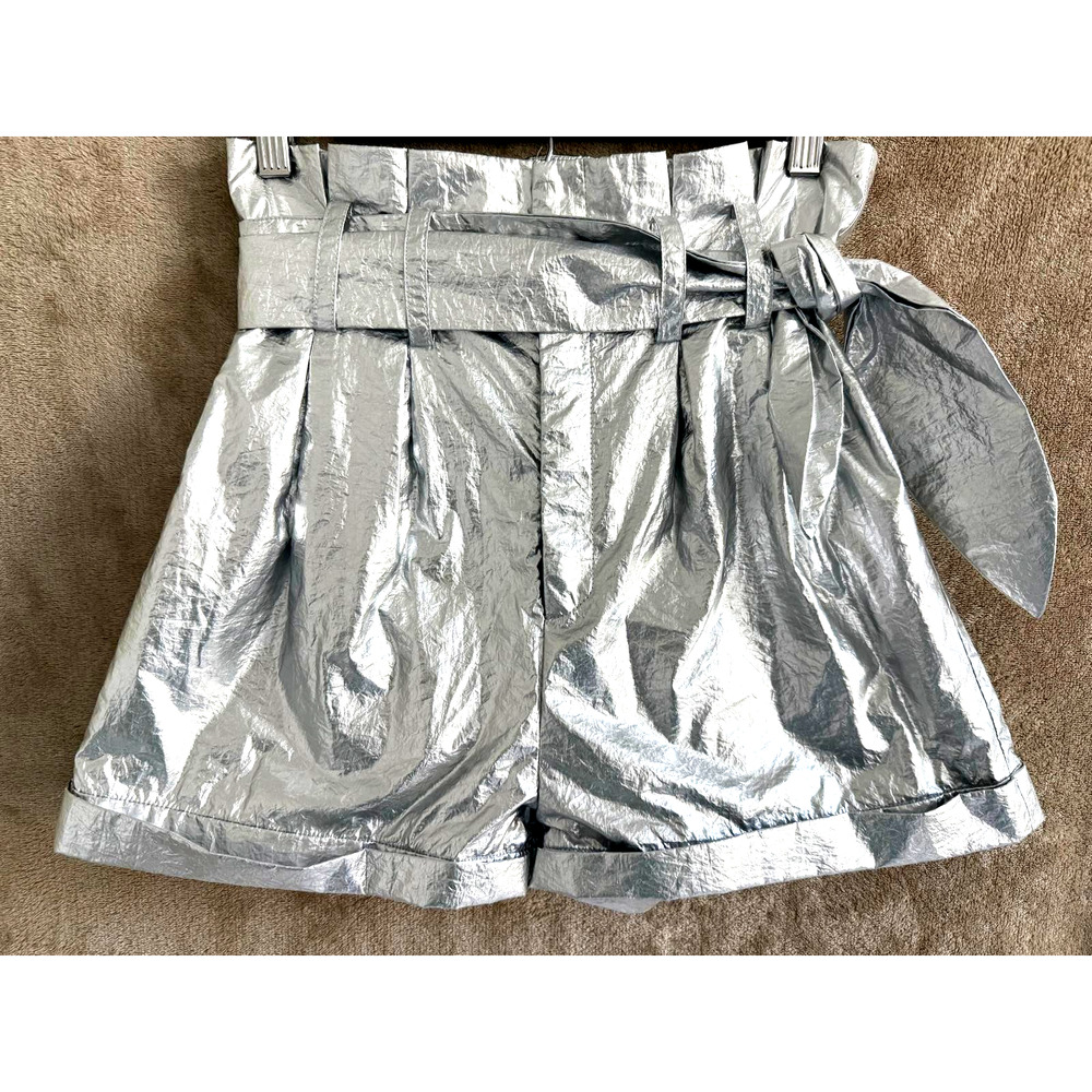 NWT Lovers+Friends Revolve Reflective Silver Pleated Paperbag Belted Short Sz S